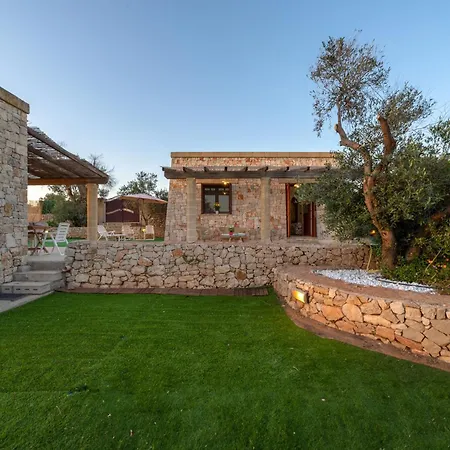 Trullo Experience A Pescoluse Holiday home