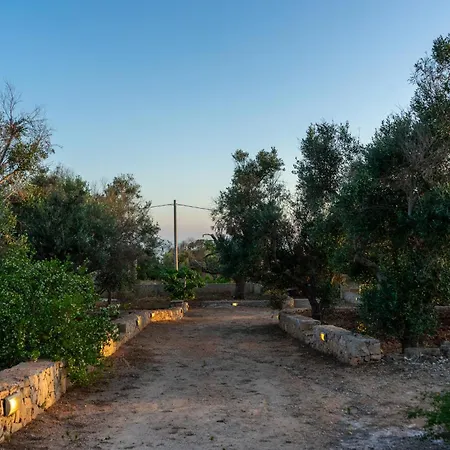 Trullo Experience A Pescoluse Holiday home *