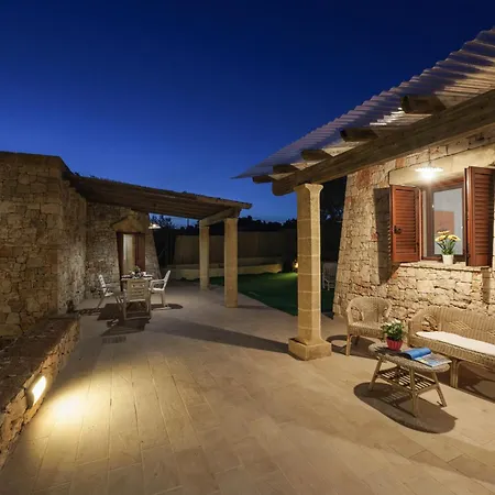 Trullo Experience A Pescoluse 別荘 マリーナ・ディ・ペスコルーゼ
