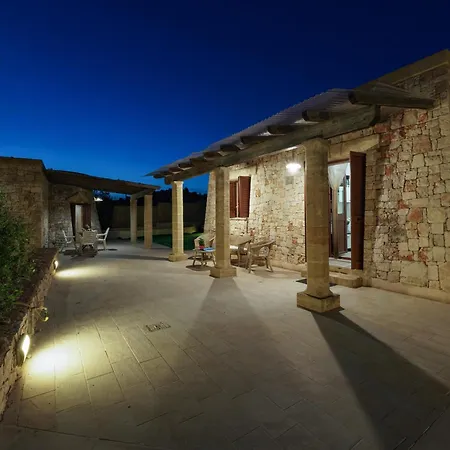 Trullo Experience A Pescoluse マリーナ・ディ・ペスコルーゼ
